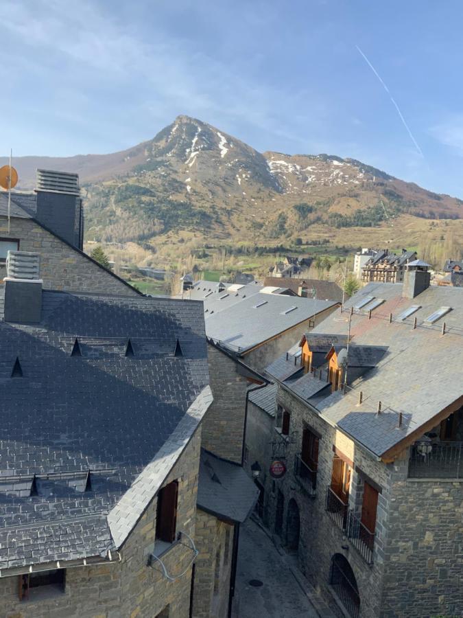 Esplendido Atico En Sallent Con Vistas Sallent de Gállego Kültér fotó