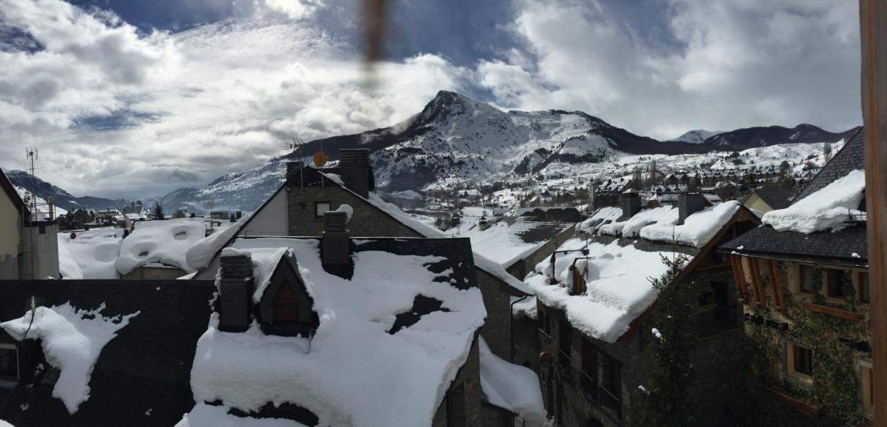 Esplendido Atico En Sallent Con Vistas Sallent de Gállego Kültér fotó